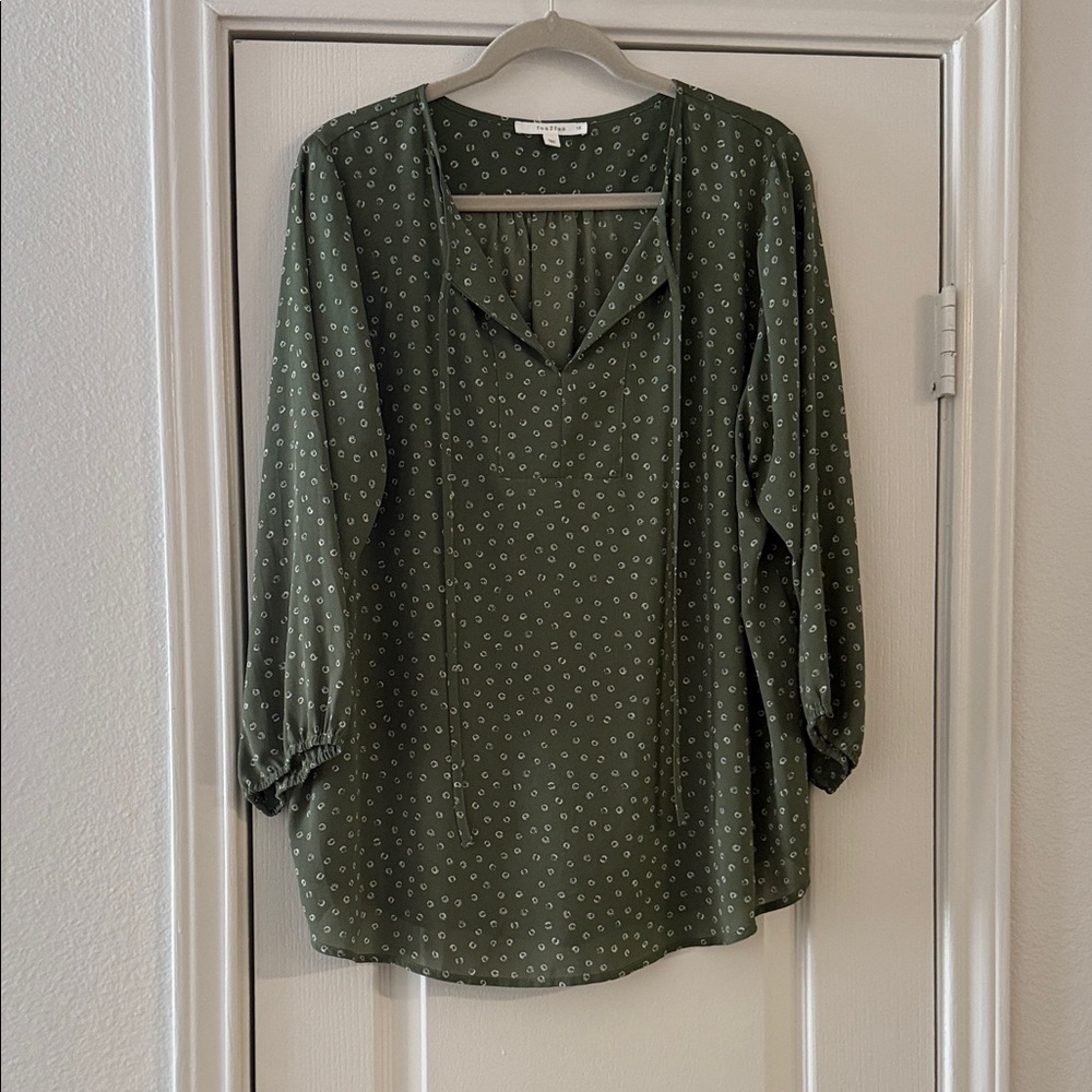 Fun 2 Fun Green 3/4 Sleeve Bib Collar Blouse